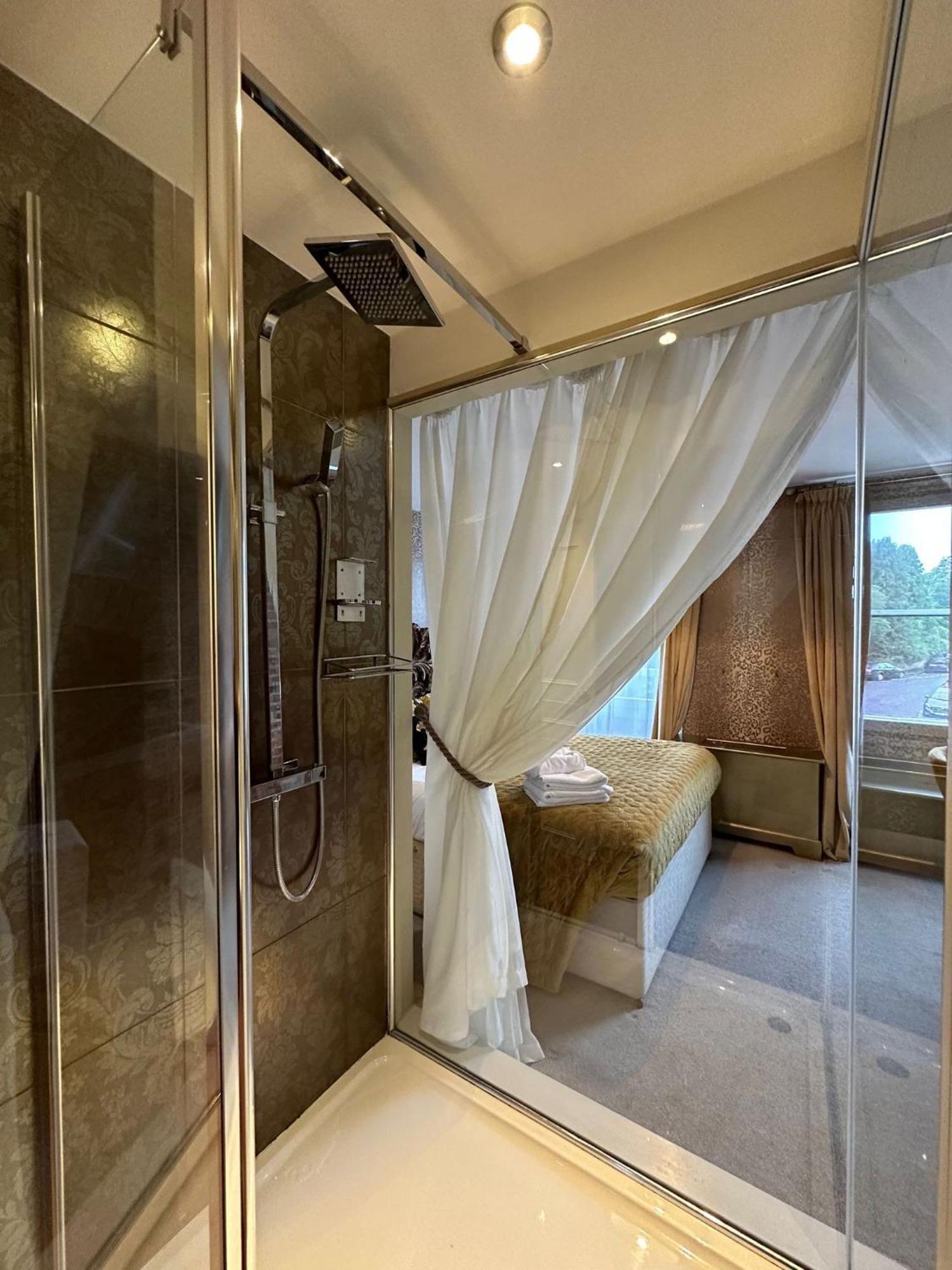 Oyo The Townhouse Hotel Durham Ngoại thất bức ảnh