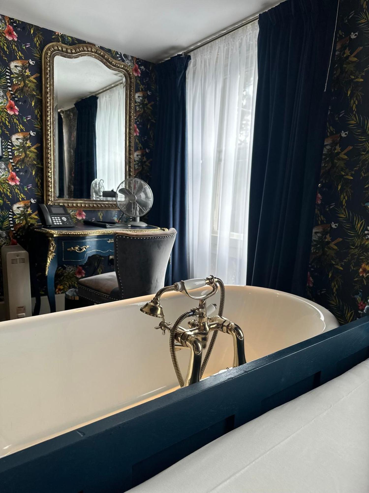 Oyo The Townhouse Hotel Durham Ngoại thất bức ảnh